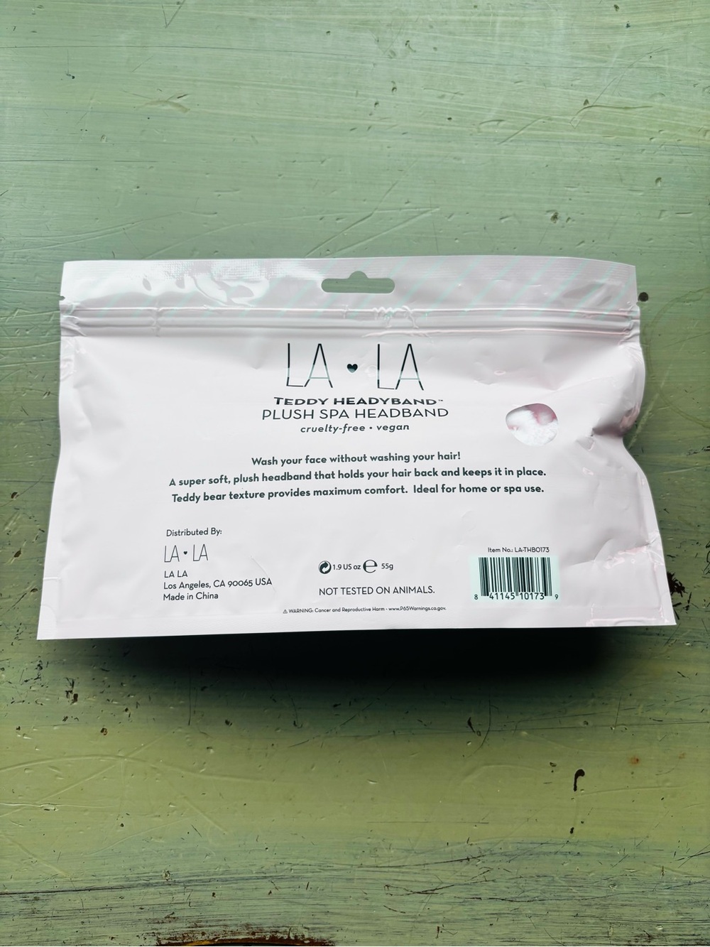The creme shop + mixed skincare, make up, scent, headband, masks bundle set - Picture 13 of 15